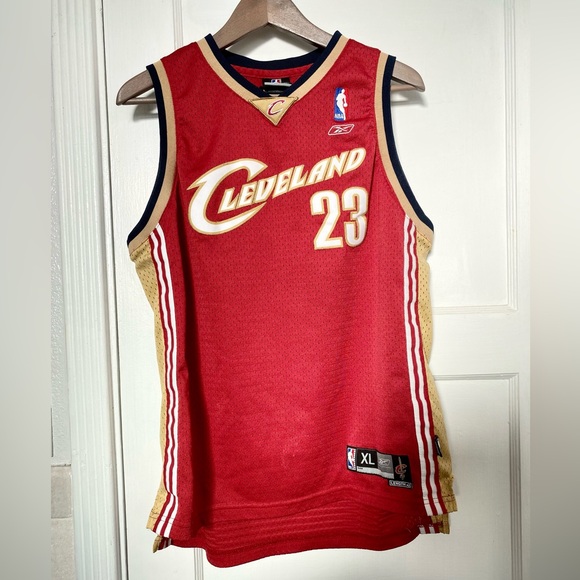 Reebok Cleveland Cavaliers Lebron James jersey - Picture 1 of 7